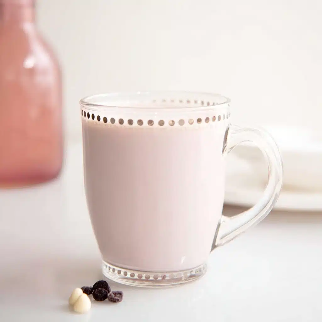 Blackberry White Hot Chocolate Recipe