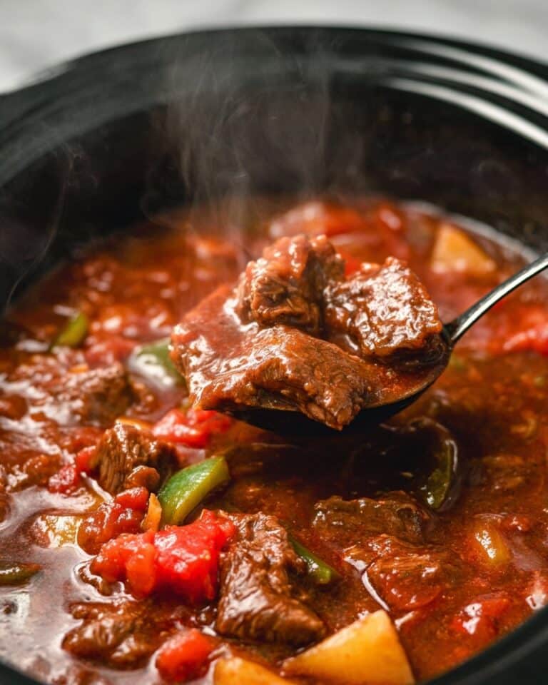 Slow Cooker Hungarian Goulash Recipe