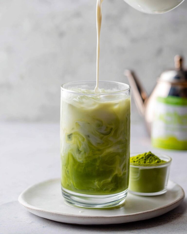 2-Minute Starbucks Iced Matcha Green Tea Latte Recipe